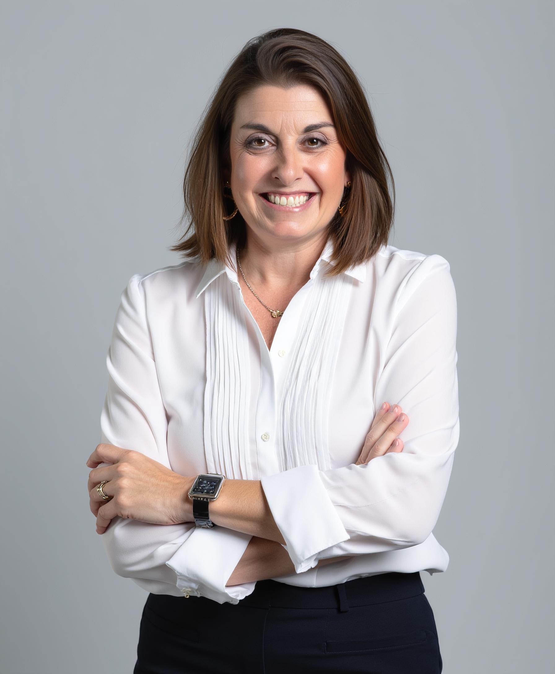 Favorite-Aragon-Headshot-Lisa-Plank-2025-12-09-33